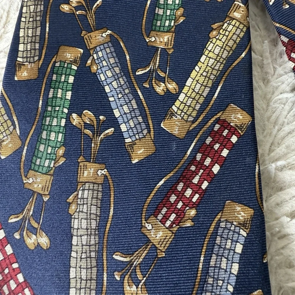 AKA Eddie Bauer Silk Golf Men's Neck Ties Bundle Of Two Red Blue‎ Novelty Tie
